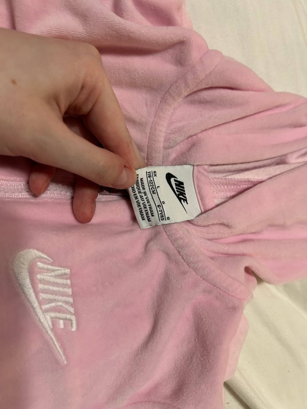 KIDS NIKE PINK VELOUR TRACKSUIT - Picture 5 of 7